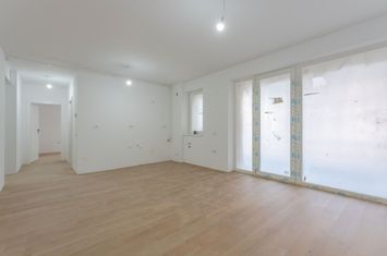 Apartament 2.5 Camere Sala Polivalentă | 61 mp Util + 10 mp Balcon anunturi imobiliare Brasov