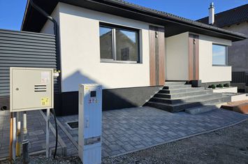 Casă - 4 camere de vanzare SURA MARE - Sibiu anunturi imobiliare Sibiu