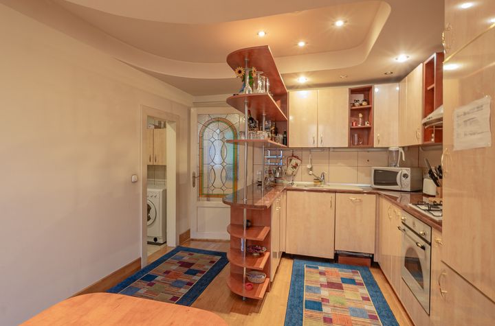 Apartament 3 camere de vanzare SIBIU - Sibiu anunturi imobiliare Sibiu