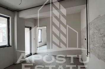 Apartament 3 camere de vanzare ALFA - Arad anunturi imobiliare Arad
