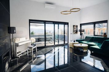 Casă - 4 camere de vanzare CLUJ-NAPOCA - Cluj anunturi imobiliare Cluj
