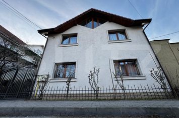 Vilă - 9 camere de vanzare CETATE - Alba anunturi imobiliare Alba