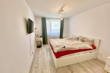 Apartament 3 camere de inchiriat TRACTORUL - Brasov anunturi imobiliare Brasov