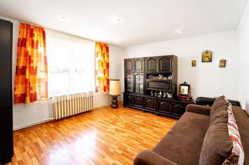 Casă - 3 camere de vanzare TEREZIAN - Sibiu anunturi imobiliare Sibiu