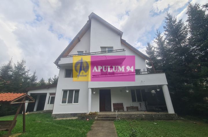 Complex turistic de vanzare  - Zona Poiana Tapului anunturi imobiliare Prahova