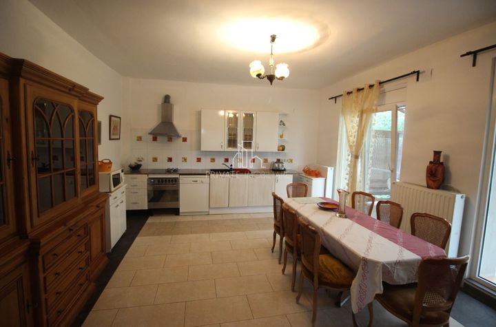Vilă - 5 camere de vanzare SANTANA DE MURES - Mures anunturi imobiliare Mures