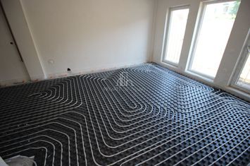 Apartament 3 camere de vanzare 7 NOIEMBRIE - Mures anunturi imobiliare Mures