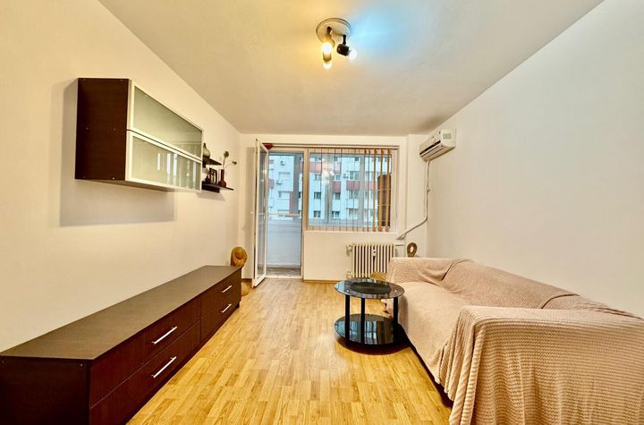 Vanzare 2 camere Dorobanti | Bloc Perla | Vedere spate anunturi imobiliare Bucuresti