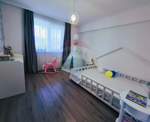 Apartament 3 camere Nord-Vest, 74 mp