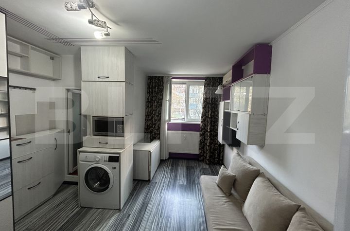 Garsonieră de vanzare 1 MAI - Bucuresti anunturi imobiliare Bucuresti