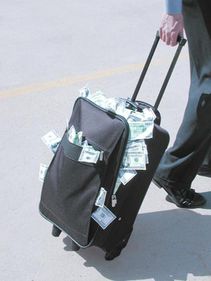Bonusurile bancherilor, blasfemie pentru preoţii britanici