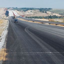 Autostrada Bechtel, în repaus din decembrie