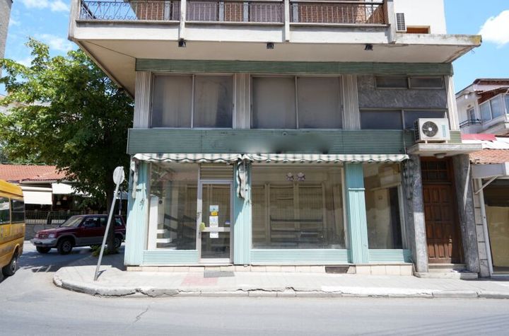 Spațiu comercial parter 29 mp în centrul Drama anunturi imobiliare Grecia