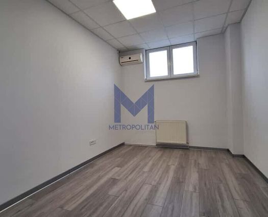 Birou Clasa B Gheorgheni, 13 mp