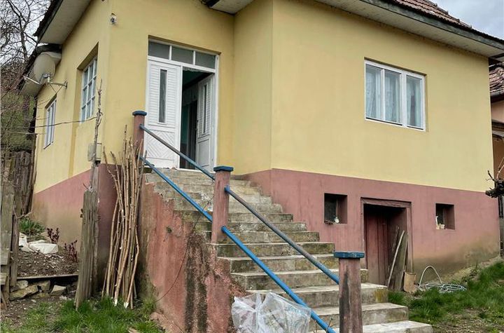 Casă - 2 camere de vanzare LIVEZILE - Alba anunturi imobiliare Alba