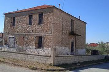 Casă din piatră 219 mp pe teren 621 mp în Therma anunturi imobiliare Grecia