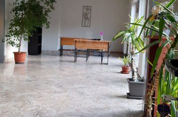 SPATIU BIROURI//SALON//ACTIVITATI MULTIPLE//CENTRAL anunturi imobiliare Prahova