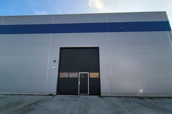 Hală industrială nouă, 2 000 mp. 3,5 Euro + TVA/lună/mp. Comision 0 anunturi imobiliare Bihor