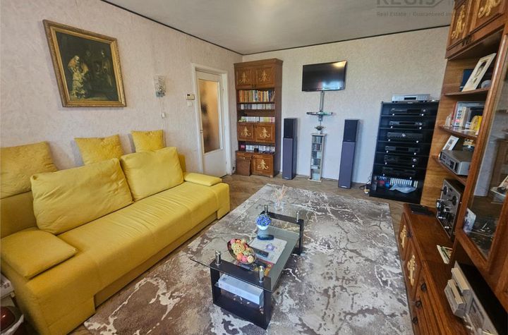 Apartament 2 camere de vanzare ASTRA - Brasov anunturi imobiliare Brasov