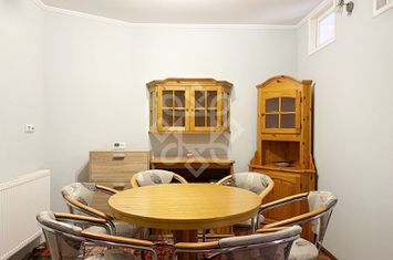 Studio de inchiriat in Piata Unirii din Oradea anunturi imobiliare Bihor