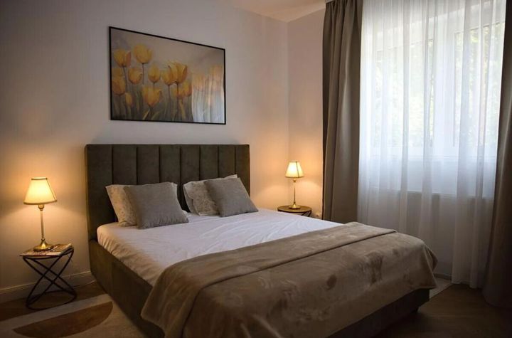 Inchiriere apartament 3 camere parter curte proprie Cotroceni Parcul Romniceanu anunturi imobiliare Bucuresti