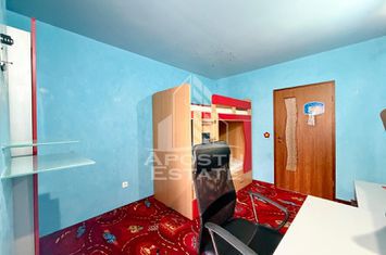 Apartament cu 3 camere, centrala prorpie, zona Aradului anunturi imobiliare Timis