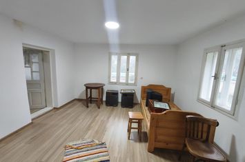 Casă - 2 camere de vanzare SIRET - Suceava anunturi imobiliare Suceava