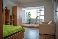 649 €, Apartament 3 camere