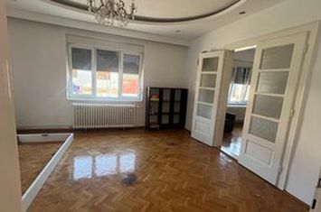 Casă - 4 camere de inchiriat TEREZIAN - Sibiu anunturi imobiliare Sibiu