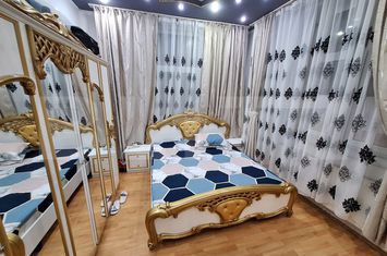 Apartament 4 camere de vanzare DACIA - Bucuresti anunturi imobiliare Bucuresti