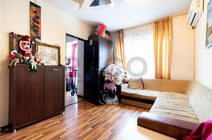 Apartament 3 camere de vanzare CENTRAL - Bihor anunturi imobiliare Bihor