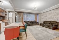 215.000 €, Apartament 3 camere