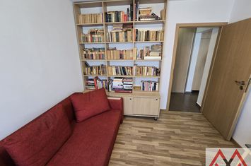 Apartament 4 camere Brancoveanu - Izvoare - Huedin - decomandat - 81mp anunturi imobiliare Bucuresti