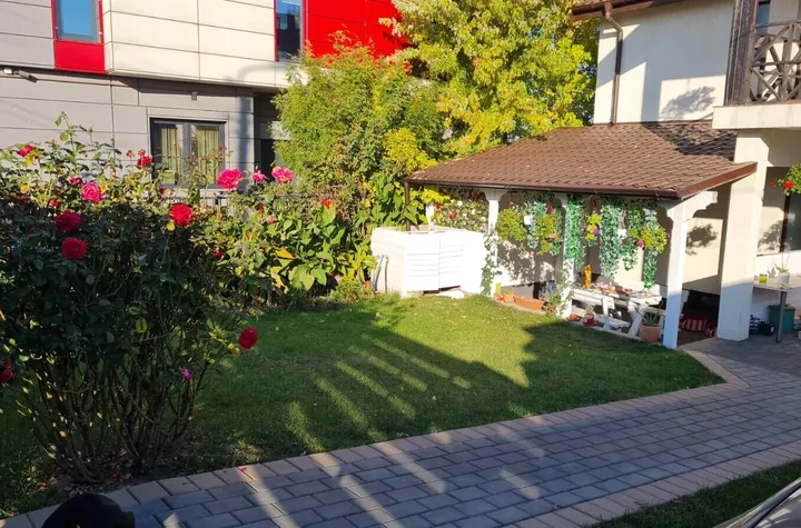 Vilă - 6 camere de vanzare PIPERA - Bucuresti anunturi imobiliare Bucuresti