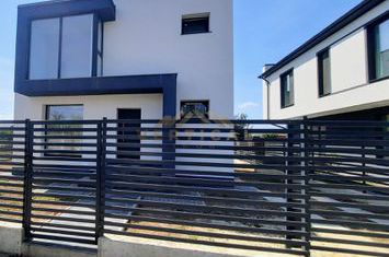 Vilă - 4 camere de vanzare COMUNA BERCENI - Bucuresti anunturi imobiliare Bucuresti