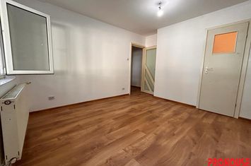 Apartament 2 camere de vanzare CENTRAL - Bacau anunturi imobiliare Bacau