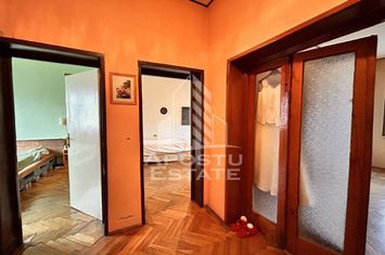 Oportunitate de pret , 4 camere, loc de parcare, in Piata Unirii anunturi imobiliare Timis