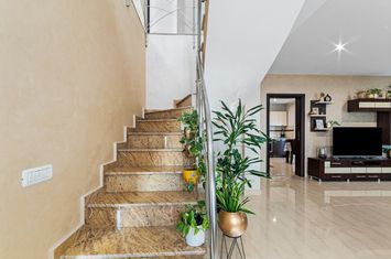 Vilă - 5 camere de vanzare TOMIS PLUS - Constanta anunturi imobiliare Constanta