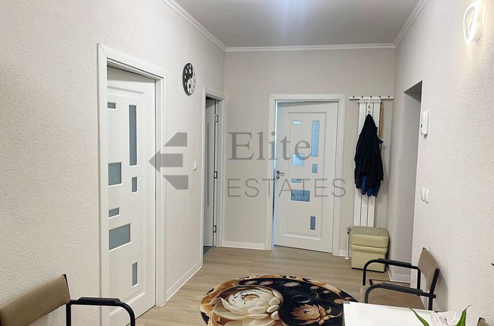 Casa cu 4 camere  intr-o zona centrala anunturi imobiliare Bihor