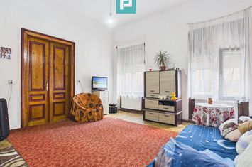 Apartament cu 2 camere,  75 mp, central, Arad anunturi imobiliare Arad