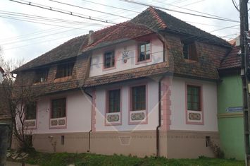 Reședință cu farmec aparte în inima Cisnădioarei anunturi imobiliare Sibiu