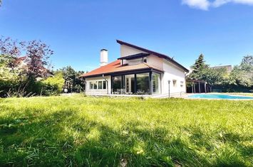 Vila cu piscina, complex rezidential Pipera anunturi imobiliare Bucuresti