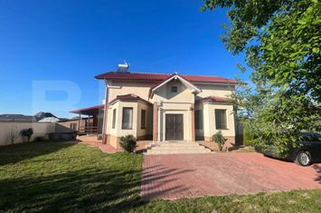 Vilă - 5 camere de vanzare CRAIOVA - Dolj anunturi imobiliare Dolj