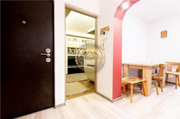 Apartament 3 camere de vanzare IOSIA - Bihor anunturi imobiliare Bihor