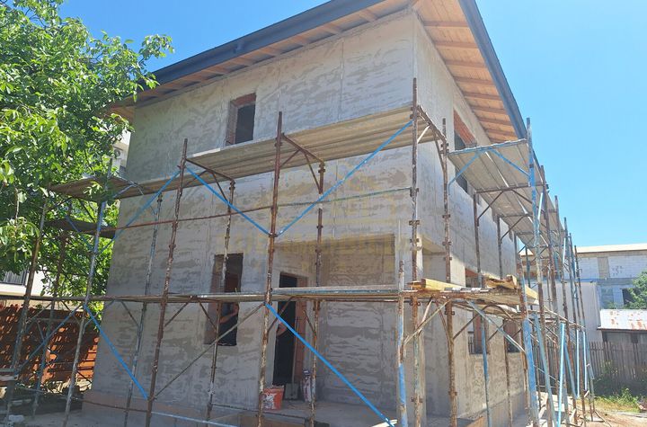 VILA INDIVIDUALA P+1-STR.ASTRELOR(METROU BERCENI) anunturi imobiliare Bucuresti