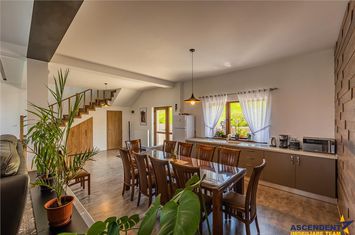 Spațiu comercial de vanzare BRAN - Brasov anunturi imobiliare Brasov