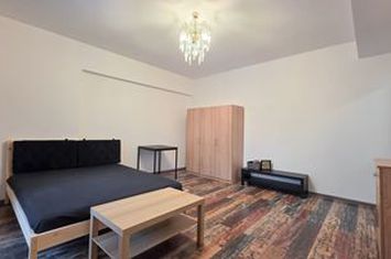 Garsonieră spațioasă de închiriat – Universitate | Str. Academiei anunturi imobiliare Bucuresti