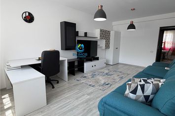 Apartament 2 camere de vanzare TRACTORUL - Brasov anunturi imobiliare Brasov