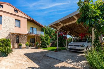 0 % comision, casa cocheta situata in Feleacu avand 503 mp teren anunturi imobiliare Cluj