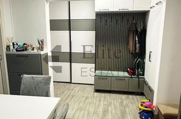 Apartament modern cu 3 Camere de vânzare, Oradea, Nufarul anunturi imobiliare Bihor